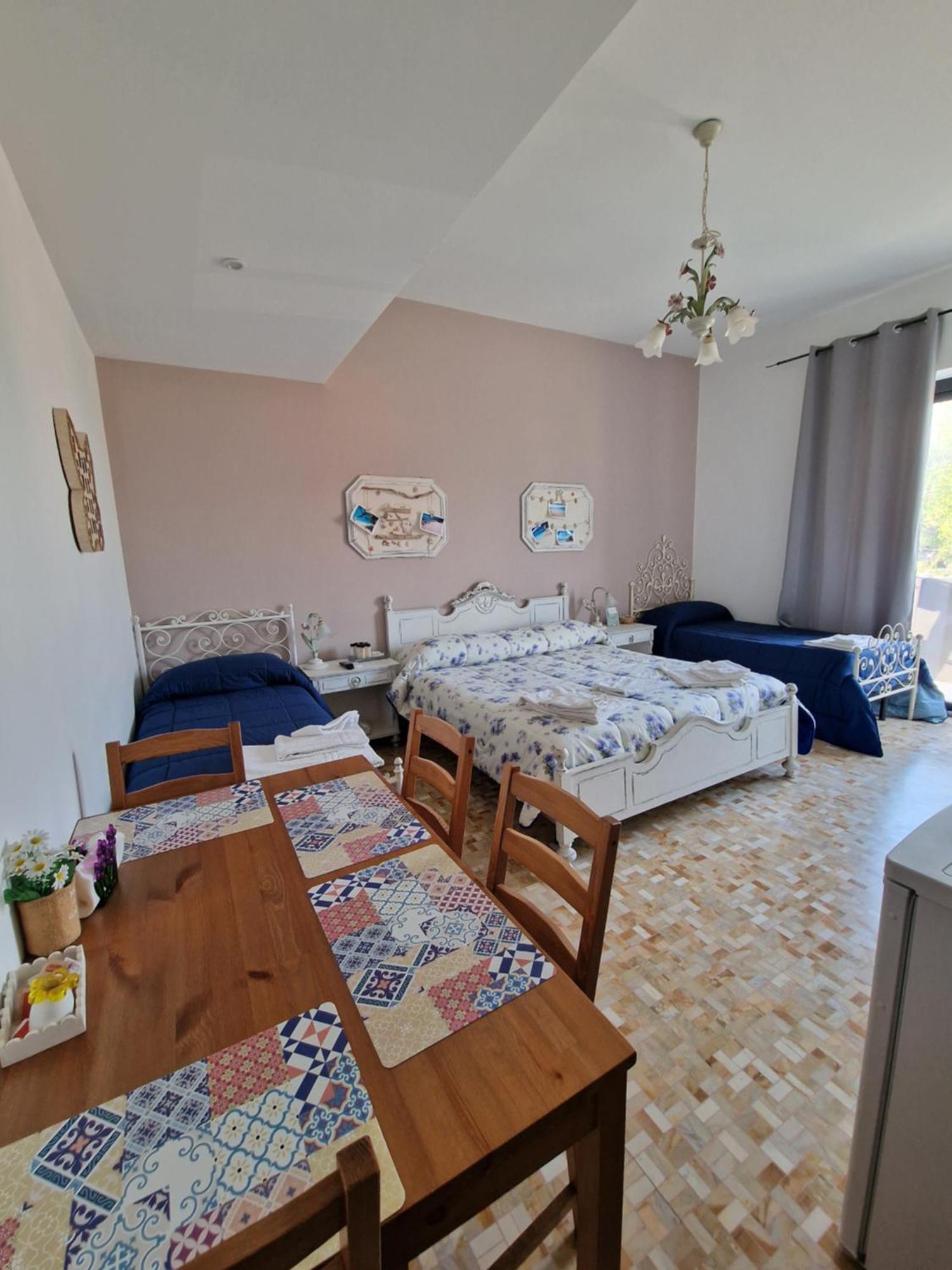 Camere Le Margherite Olbia Exteriér fotografie