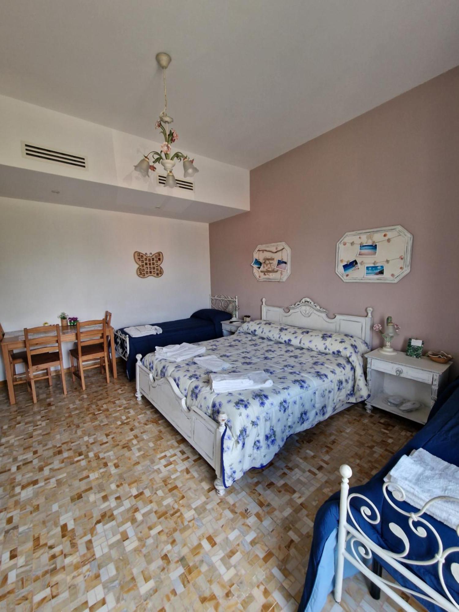 Camere Le Margherite Olbia Exteriér fotografie
